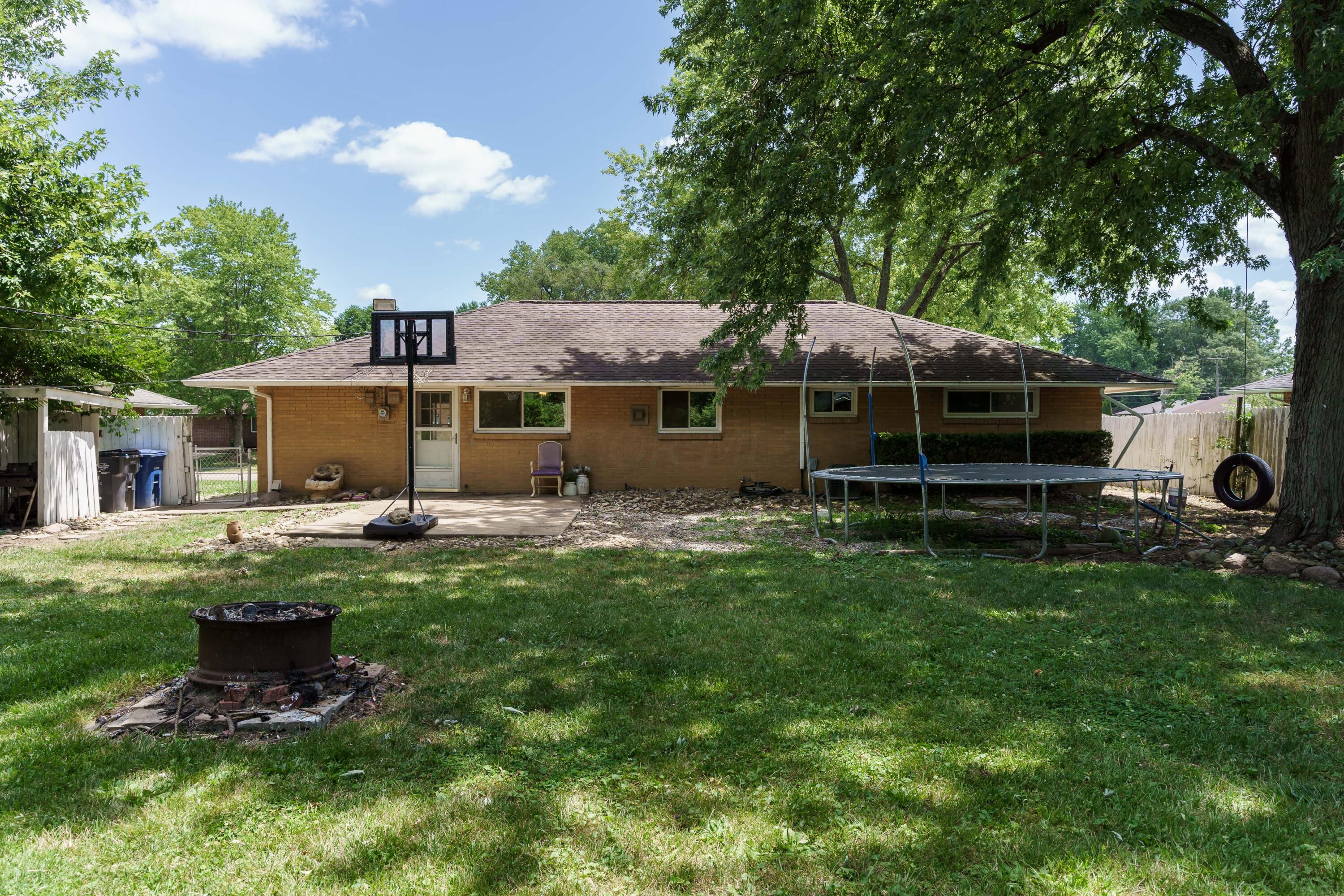 1447 Rosehill Road Reynoldsburg, OH 43068 - Photo 28 of 29 Nice big yard