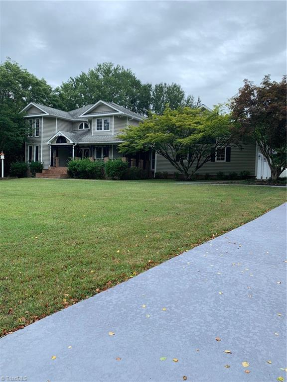 438 Old Farm Road Thomasville, NC 27360 - Photo 1 of 20 Front of house