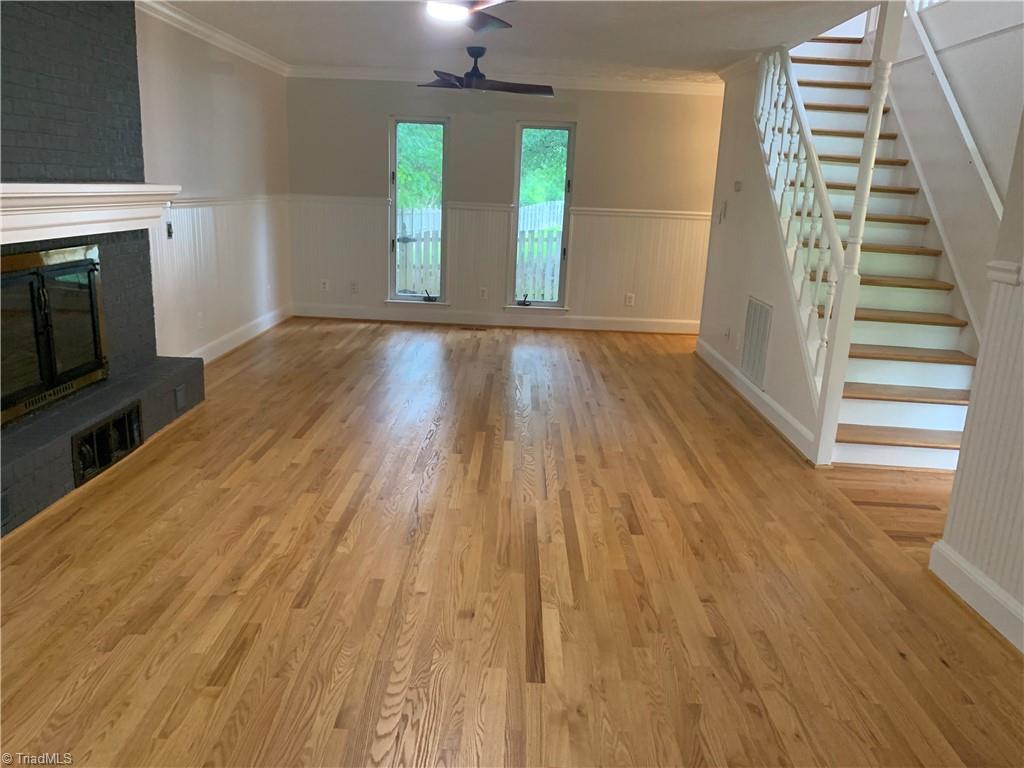 438 Old Farm Road Thomasville, NC 27360 - Photo 9 of 20 Livingroom