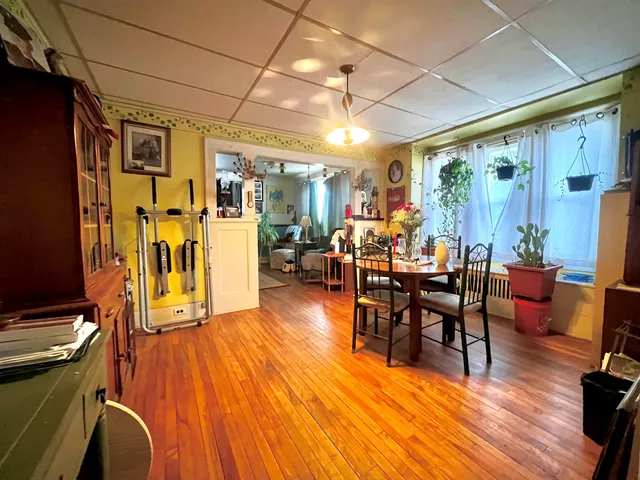 $200,000 | 116 Crescent Street, Rutland, VT 05701