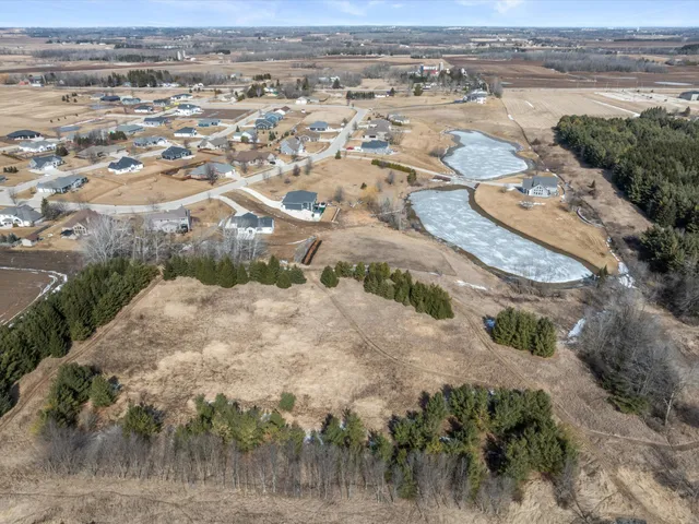 $139,900 | Lt20 Silveridge Drive, Unit BLK 5, Manitowoc, WI 54220