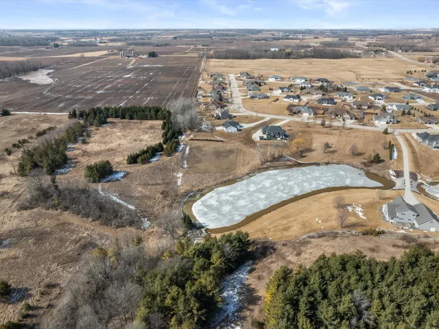 $139,900 | Lt20 Silveridge Drive, Unit BLK 5, Manitowoc, WI 54220