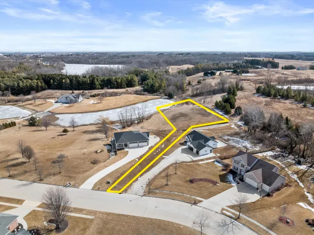 $139,900 | Lt20 Silveridge Drive, Unit BLK 5, Manitowoc, WI 54220