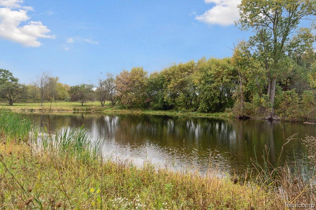 9212 Gale Road Goodrich, MI 48438 - Photo 2 of 8