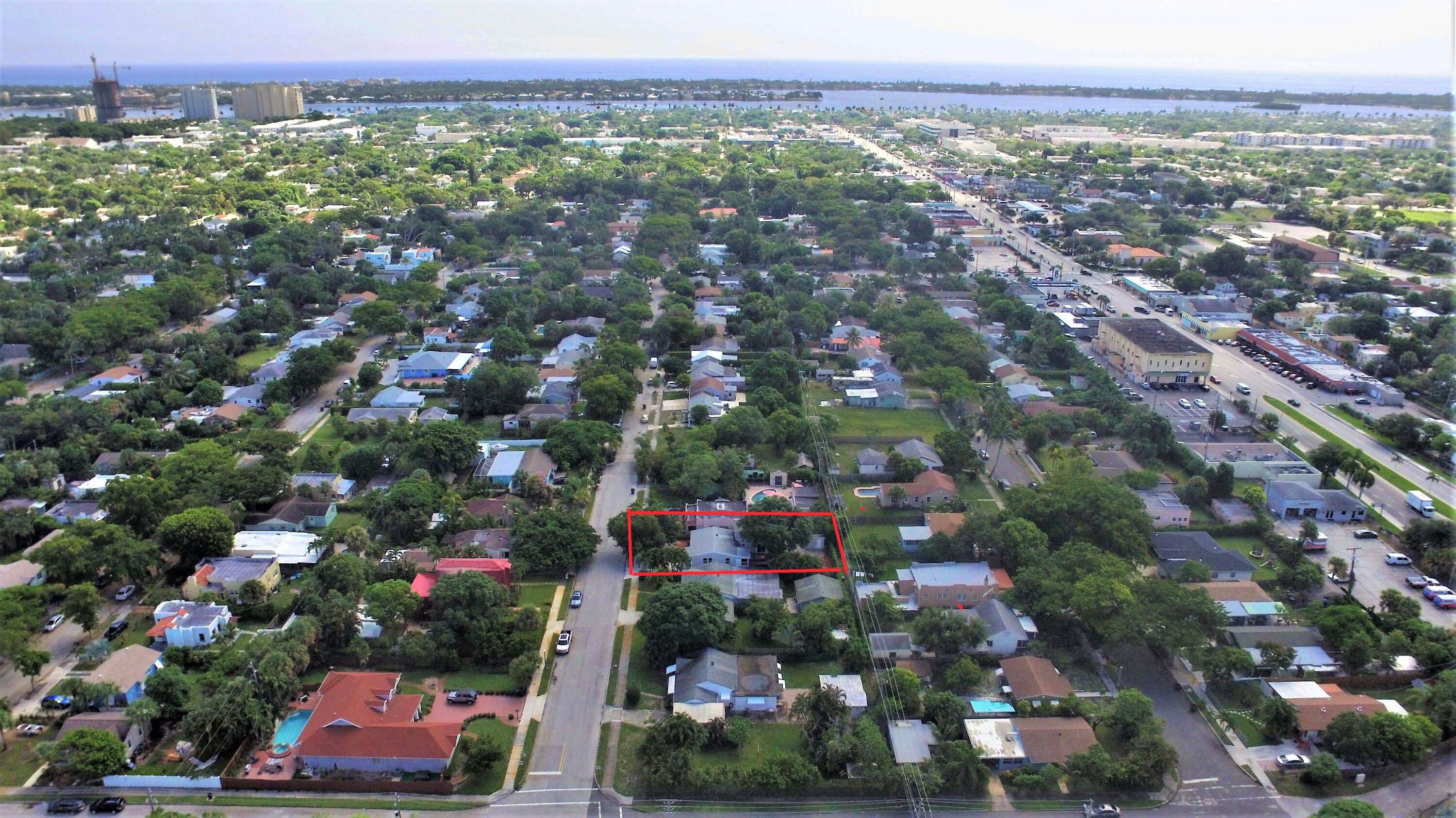 1012 Sunset Road West Palm Beach, FL 33401 - Photo 3 of 35 3 (2)