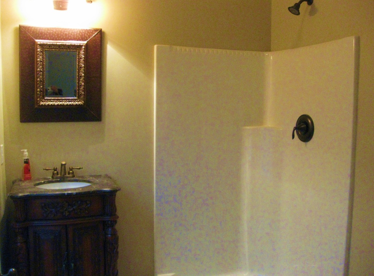 112 Little Creek Road Moneta, VA 24121 - Photo 28 of 90 Master Bath!