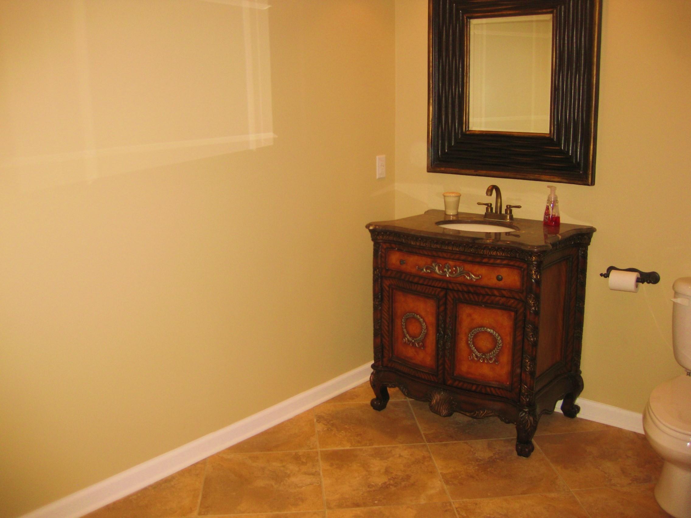 112 Little Creek Road Moneta, VA 24121 - Photo 46 of 90 LL Bath!