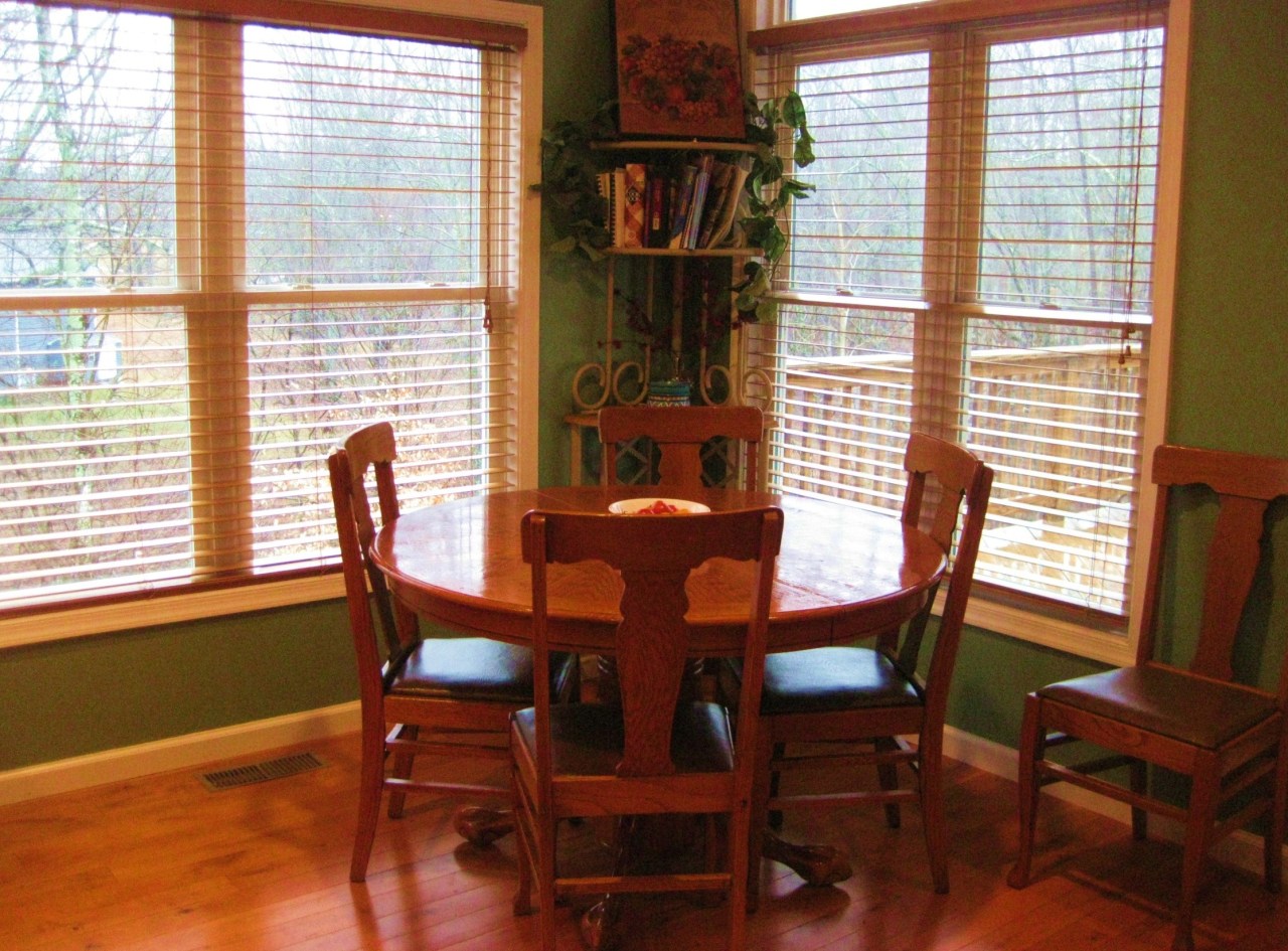 112 Little Creek Road Moneta, VA 24121 - Photo 9 of 90 DiningArea! Huge Transom Windows!!