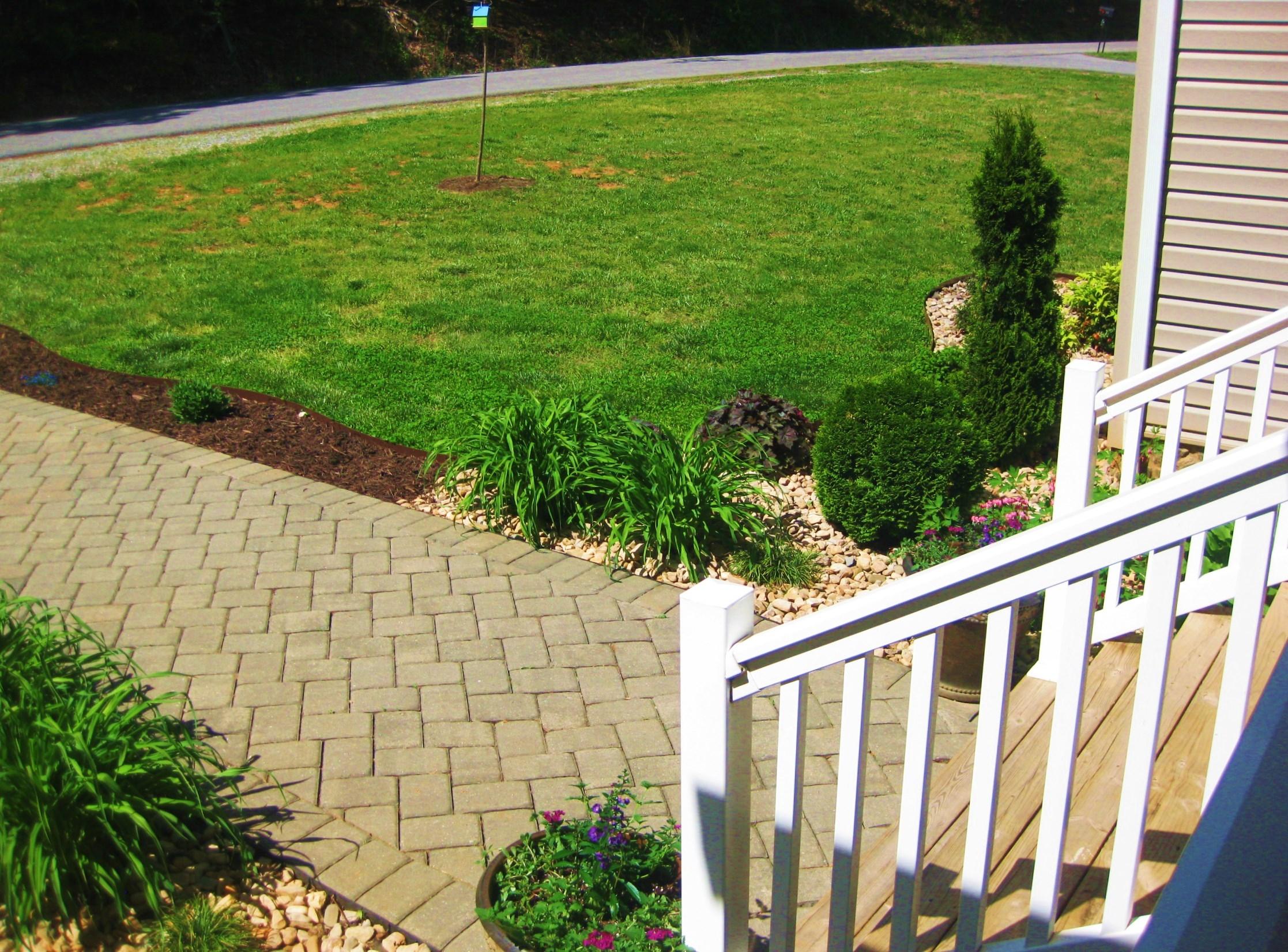 112 Little Creek Road Moneta, VA 24121 - Photo 85 of 90 Front Porch View!!