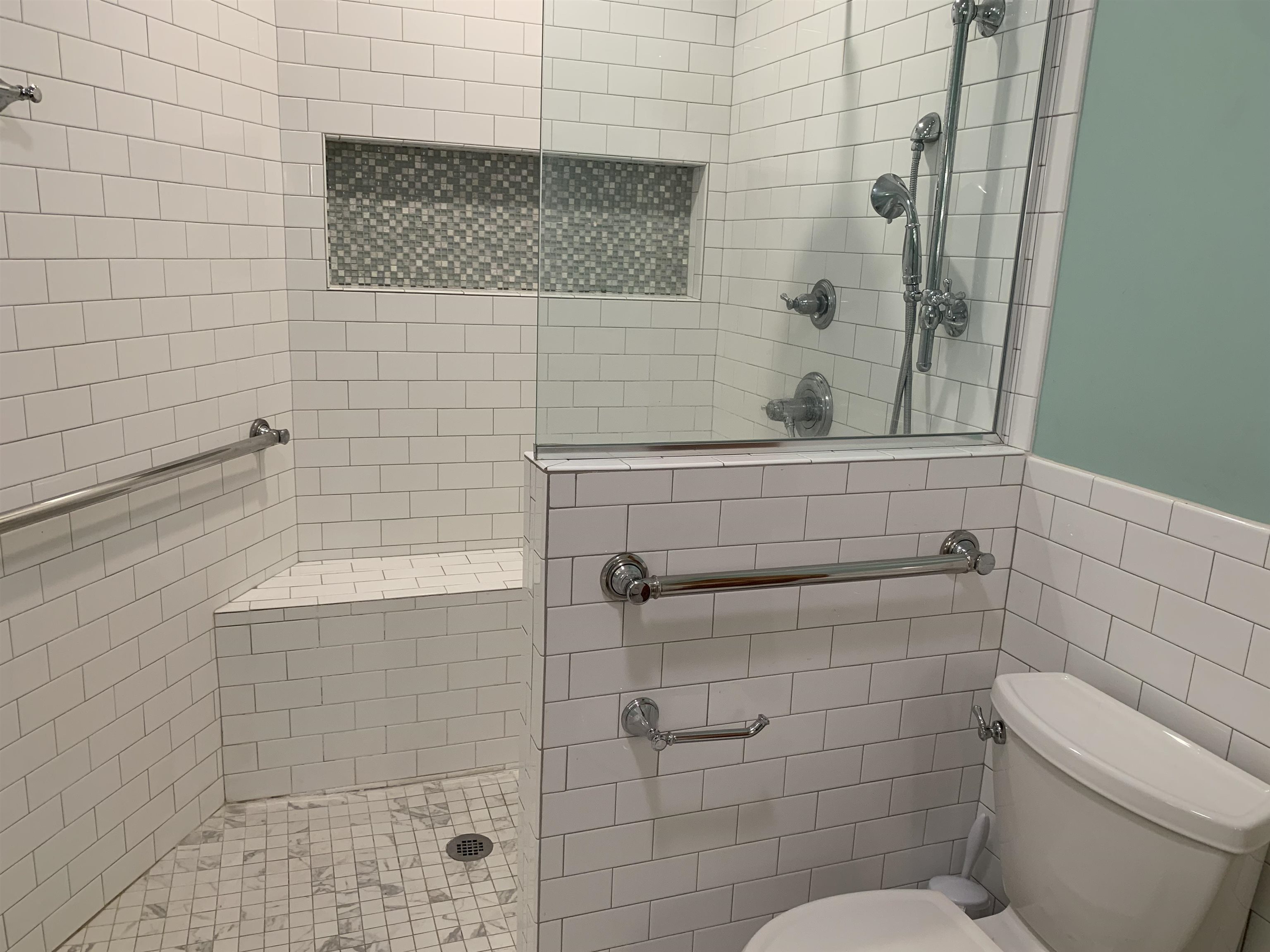 11280 Pleasant Ridge Road Arlington, TN 38002 - Photo 14 of 34 a bathroom with a toilet and a shower