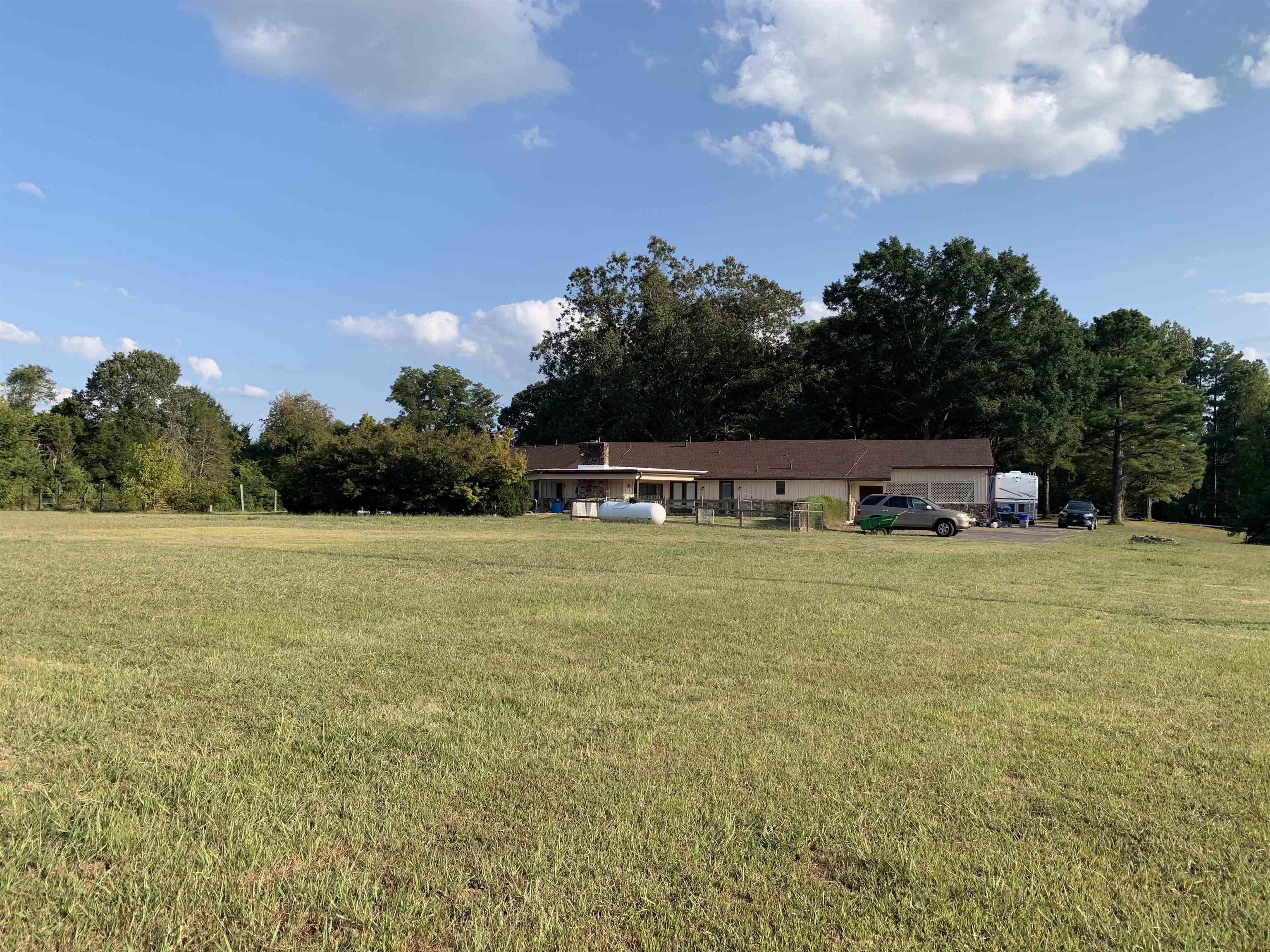 11280 Pleasant Ridge Road Arlington, TN 38002 - Photo 32 of 34 a view of a house with a yard