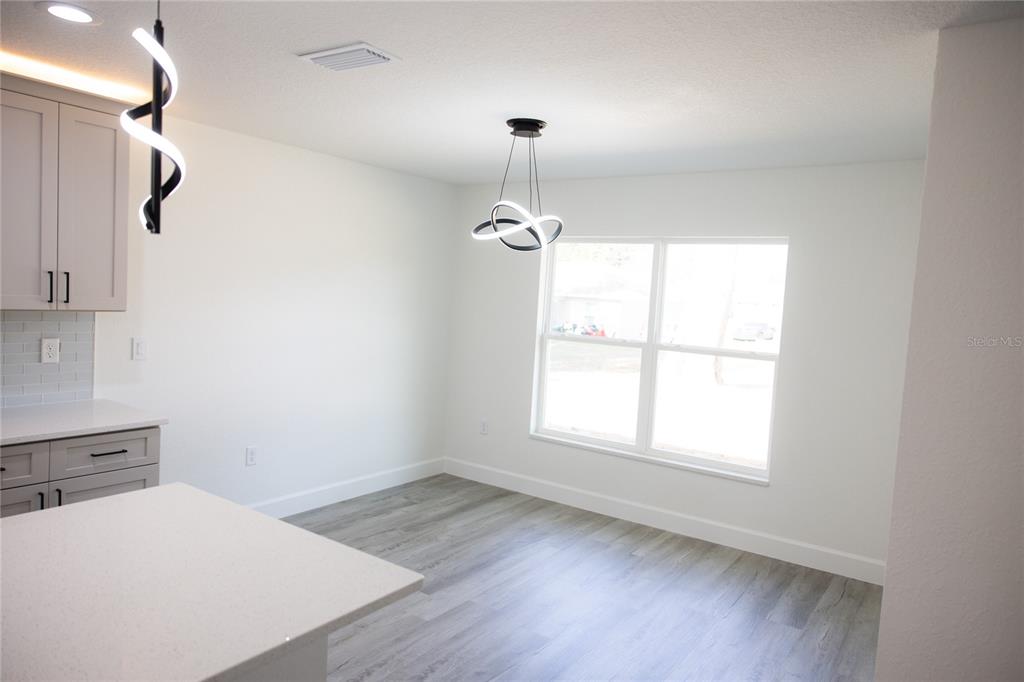 91 Juniper Trail Loop Ocala, FL 34480 - Photo 8 of 37