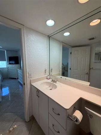 $2,600 | 101 Briny Avenue, Unit 1609, Pompano Beach, FL 33062