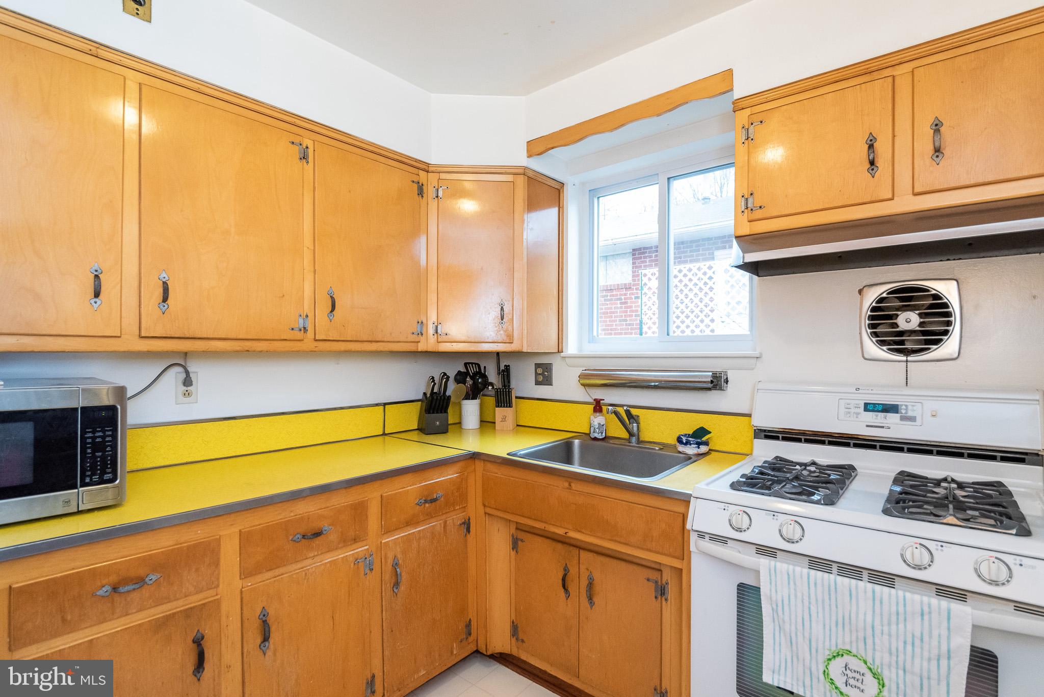 31 Edgemoor Road Lutherville-Timonium, MD 21093 - Photo 13 of 52 Kitchen