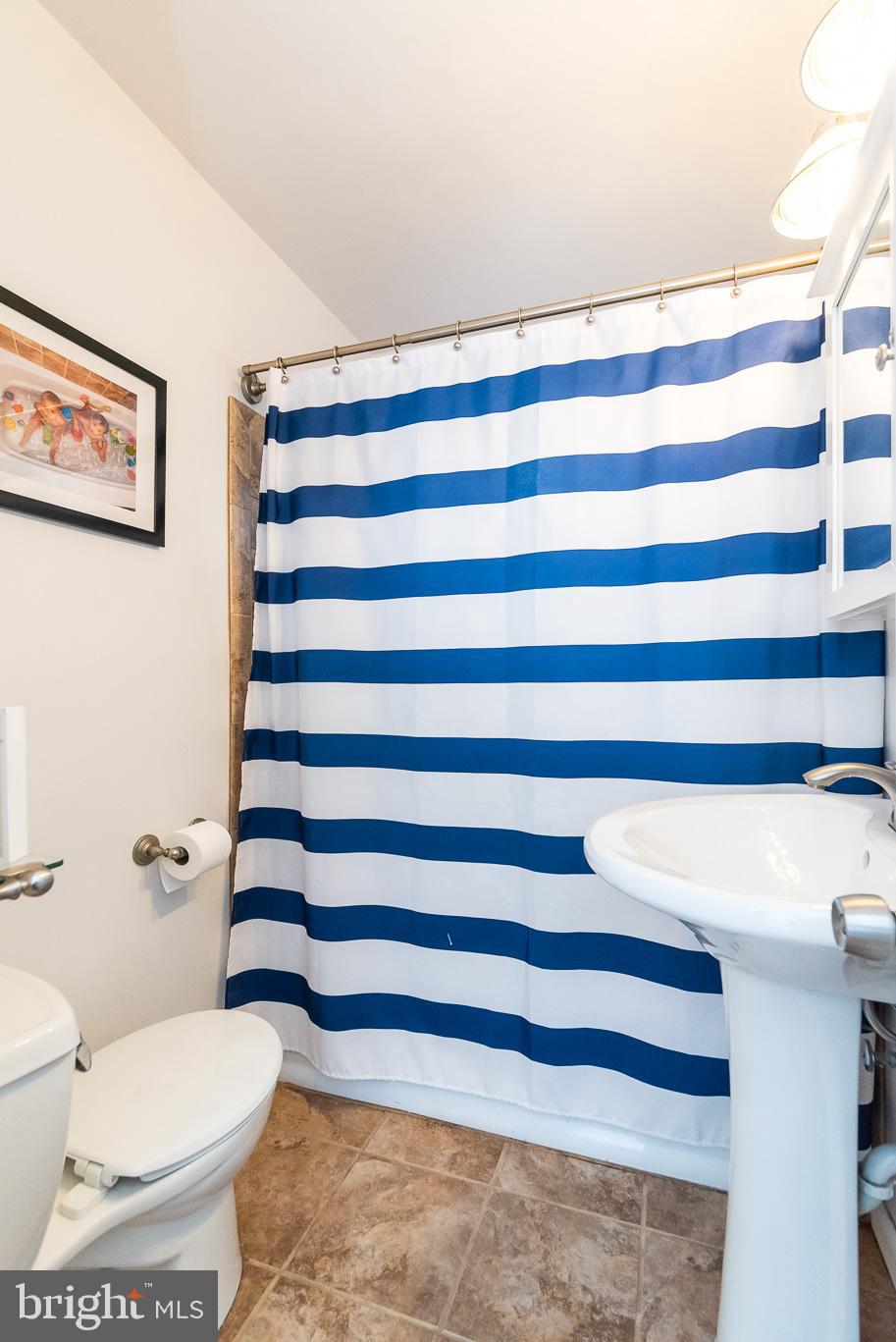 31 Edgemoor Road Lutherville-Timonium, MD 21093 - Photo 24 of 52 Main Level Full Bath