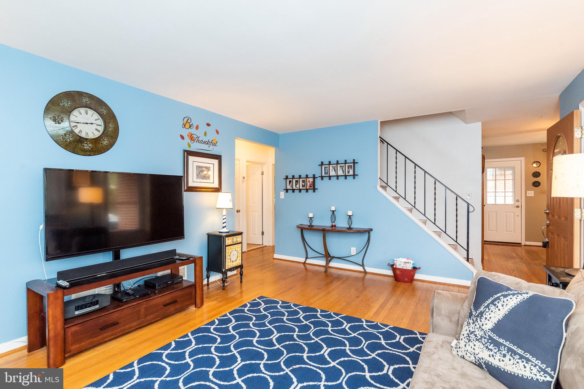 31 Edgemoor Road Lutherville-Timonium, MD 21093 - Photo 8 of 52 Living Room