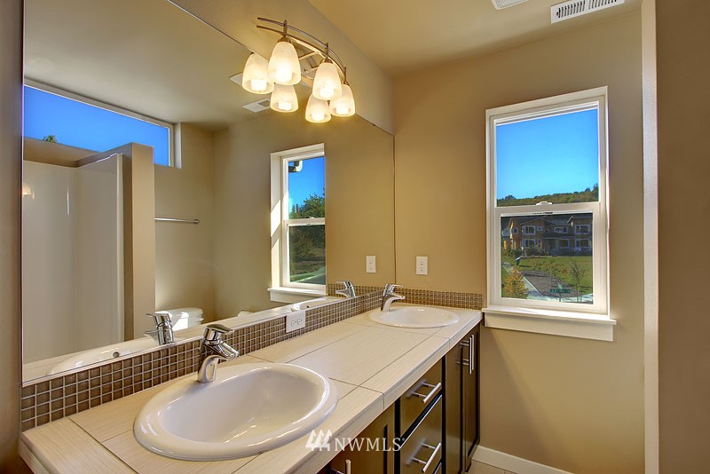 4413 Renton Avenue South Seattle, WA 98108 - Photo 8 of 12 Gallery Image 8
