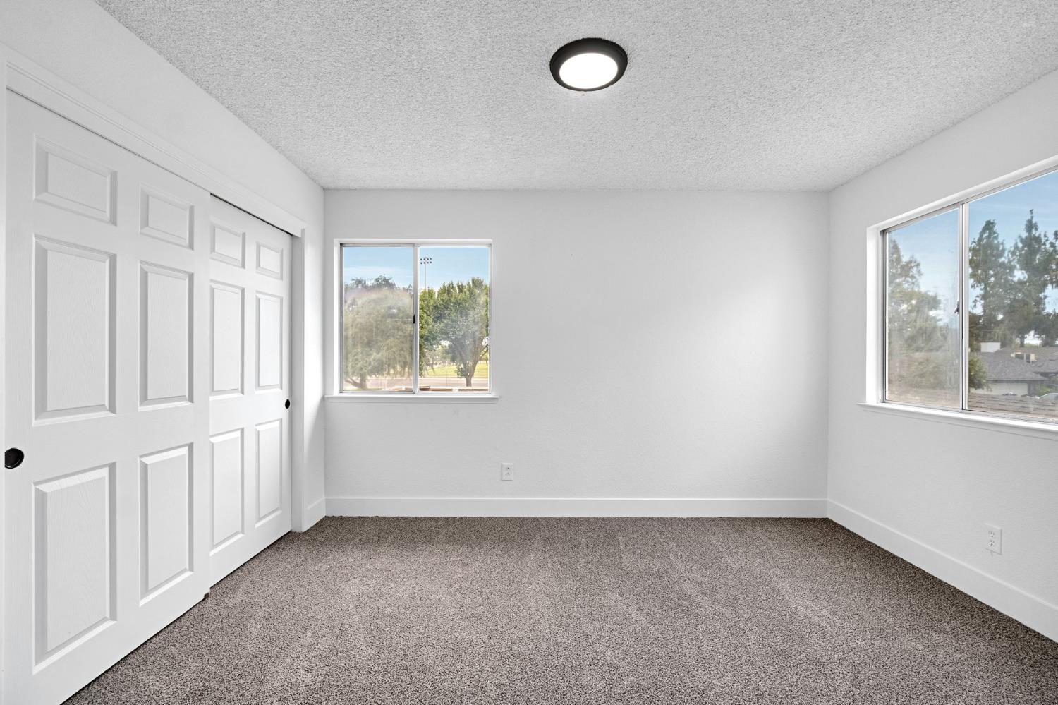 3622 West Terrace Avenue Fresno, CA 93722 - Photo 16 of 33