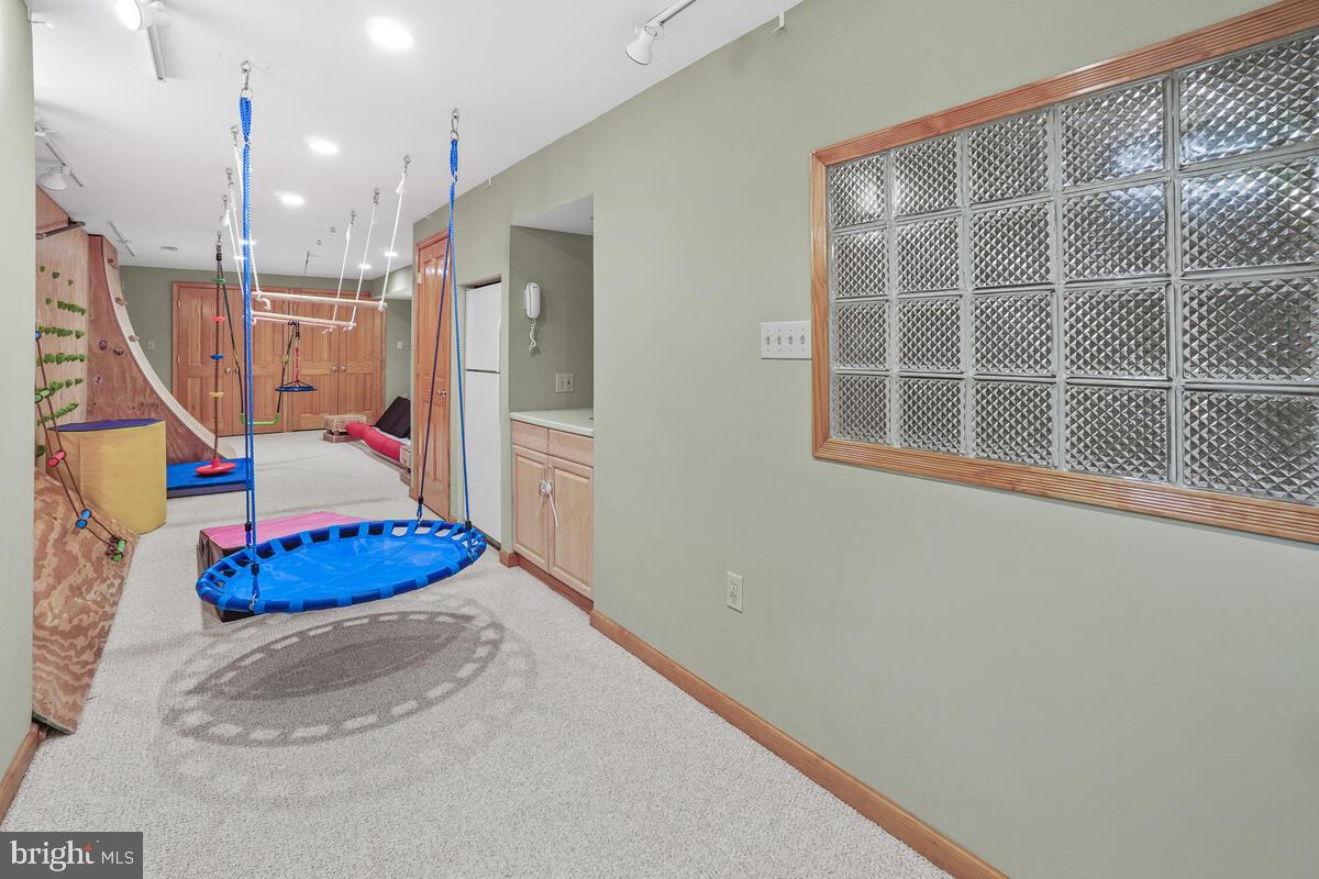 2215 Banner Hill Road Frederick, MD 21702 - Photo 23 of 44 Gallery Image 23