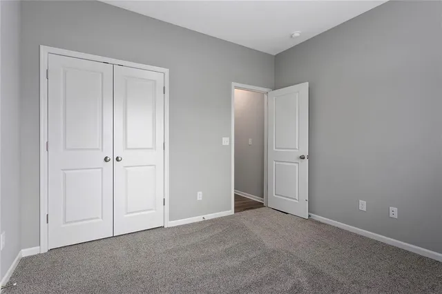 $389,900 | 908 Southwest Pintail Drive, Oak Grove, MO 64075