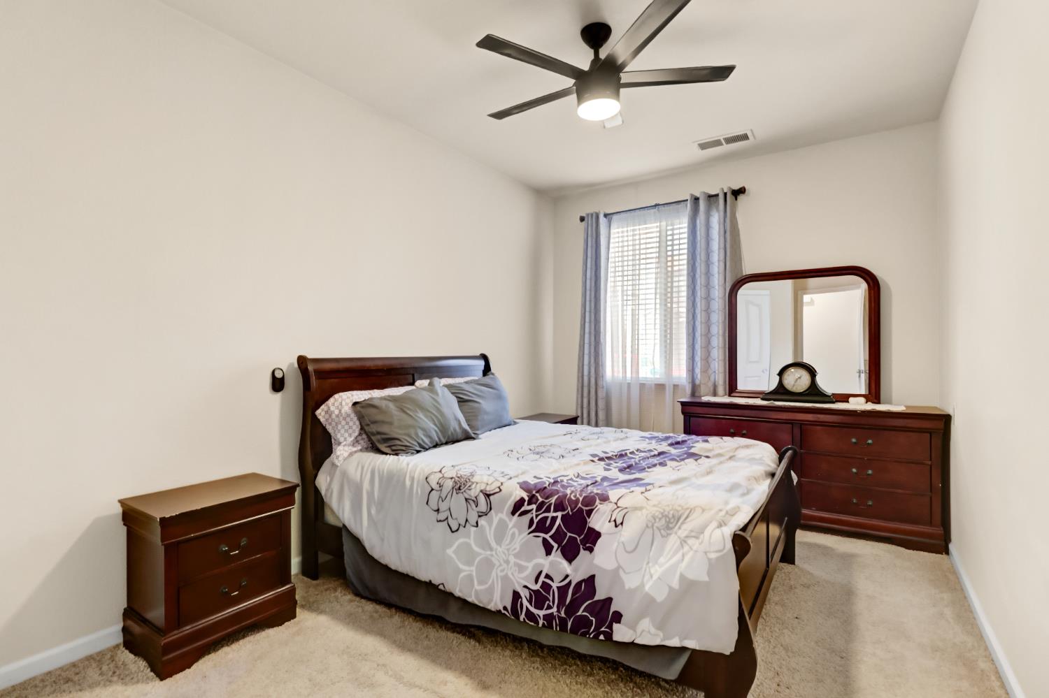 5467 Elderdown Way Sacramento, CA 95835 - Photo 20 of 36