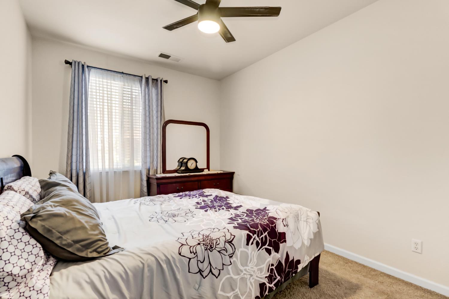 5467 Elderdown Way Sacramento, CA 95835 - Photo 21 of 36