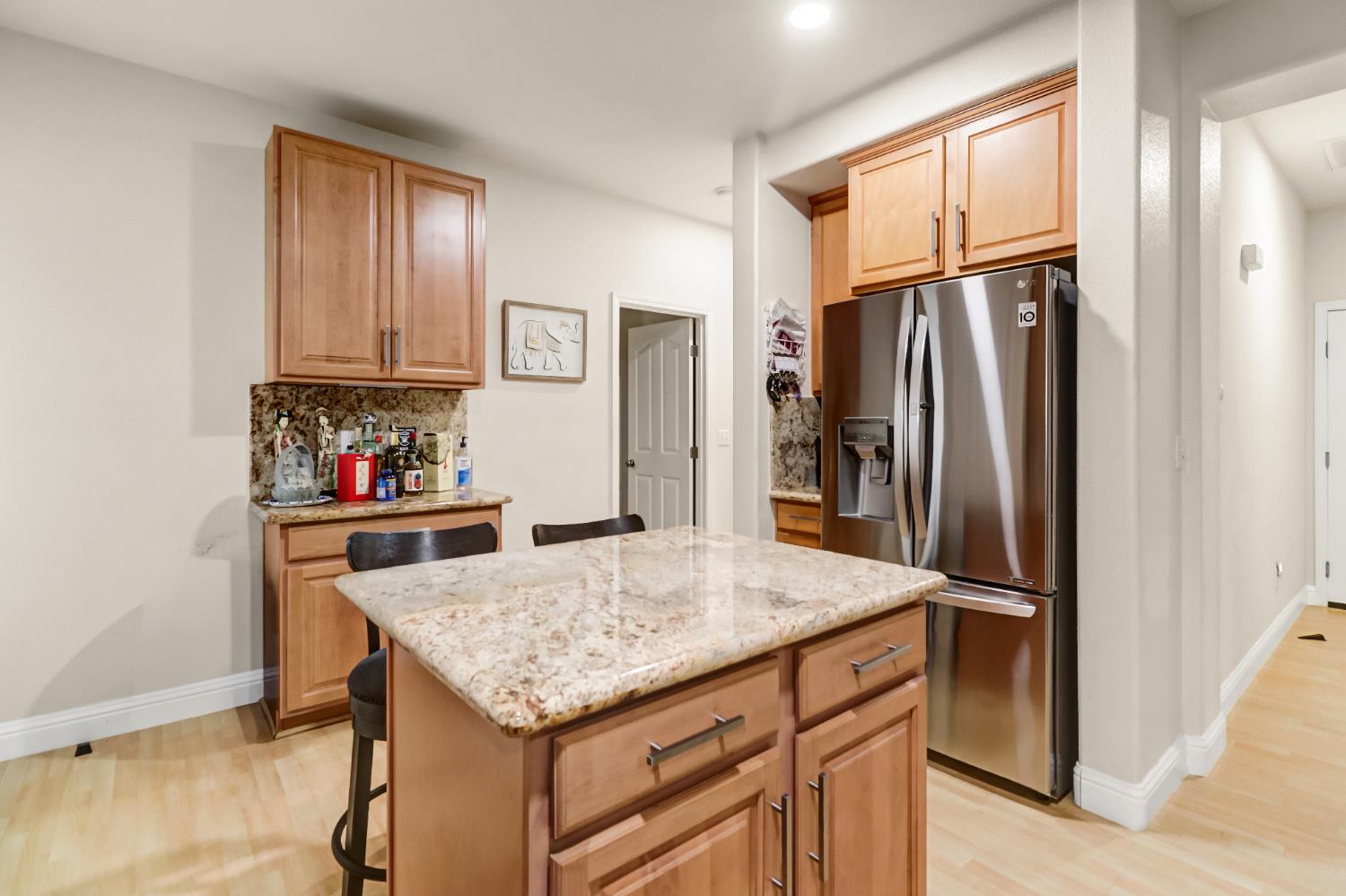 5467 Elderdown Way Sacramento, CA 95835 - Photo 9 of 36