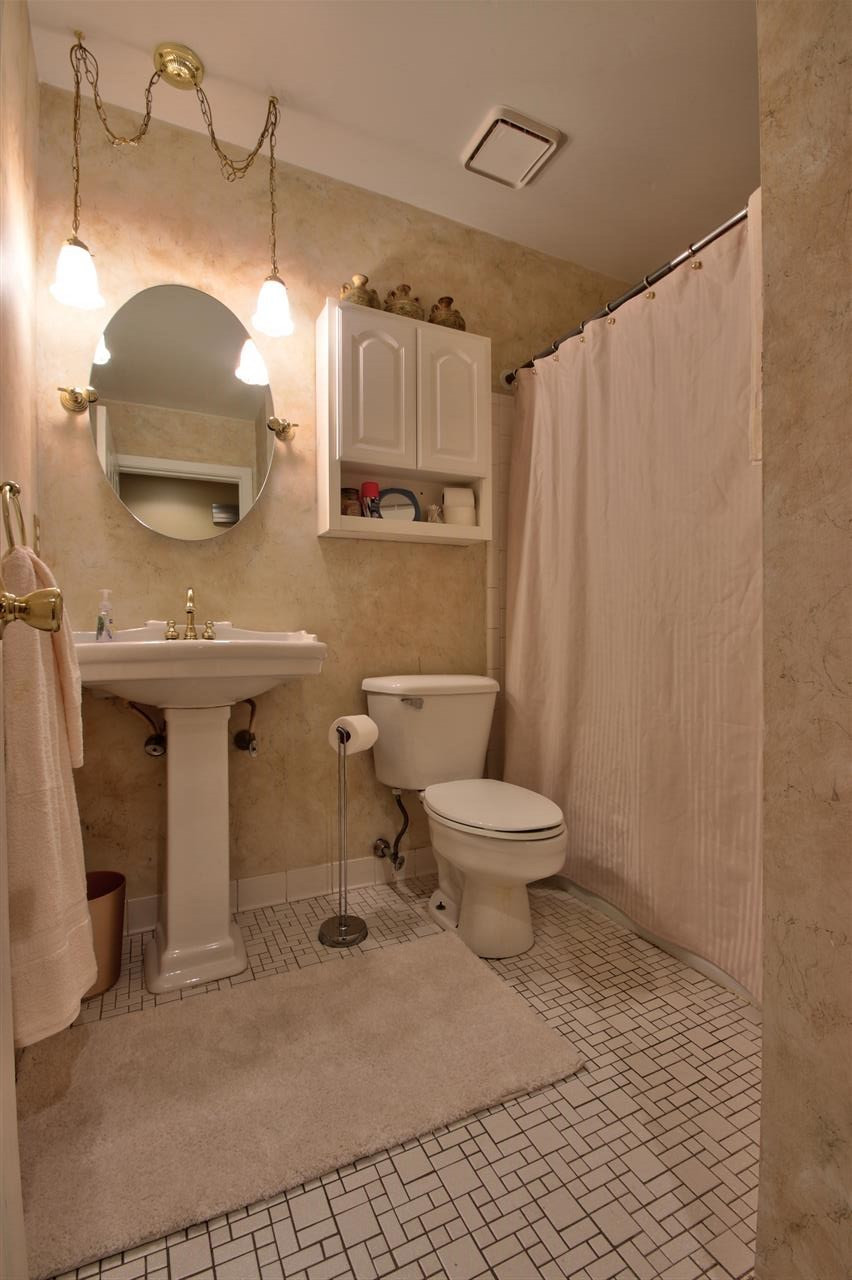 912 Collins Road Fort Mitchell, KY 41017 - Photo 12 of 30 Gallery Image 12