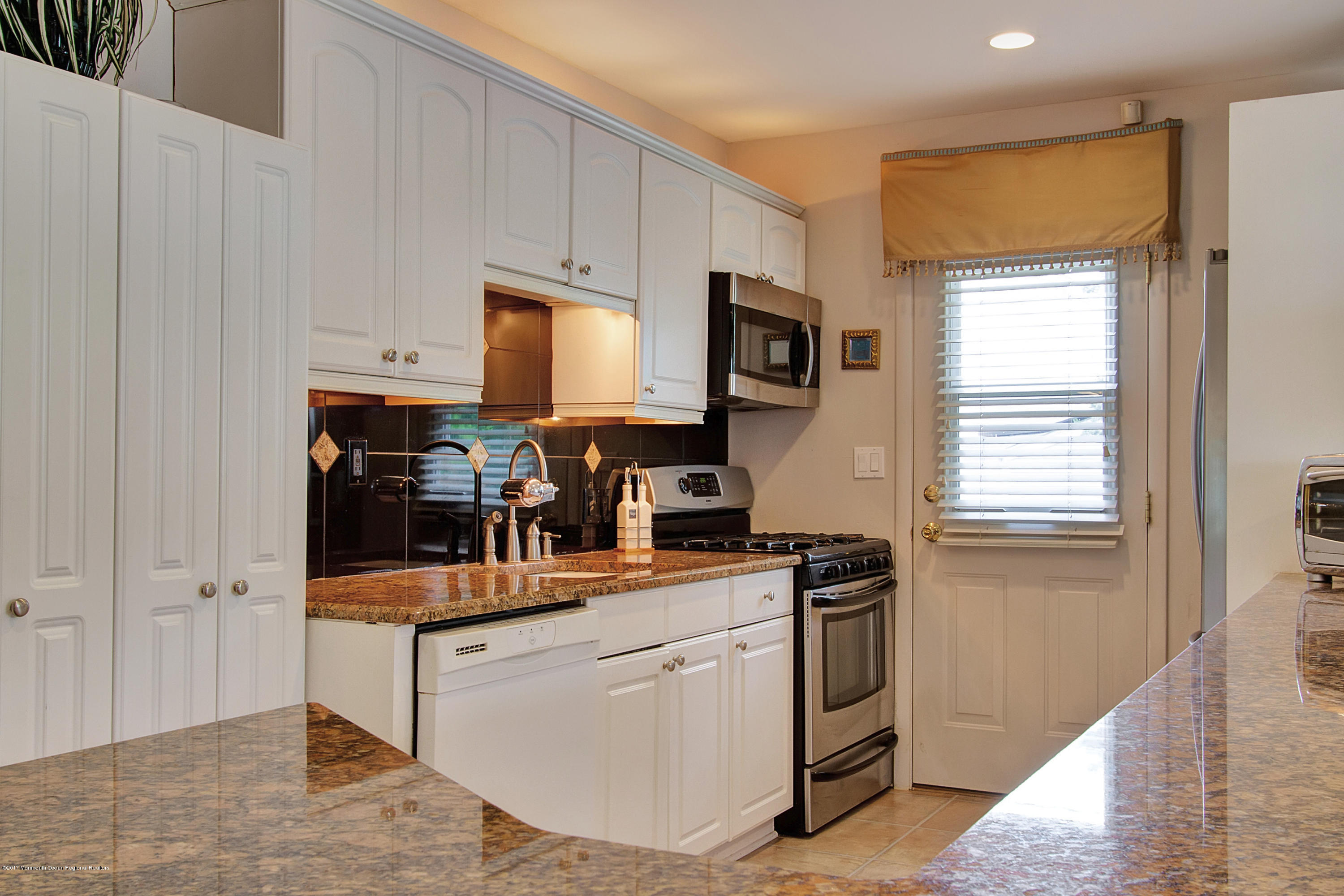 4 Branch Road Oakhurst, NJ 07755 - Photo 2 of 30 Granite countertops