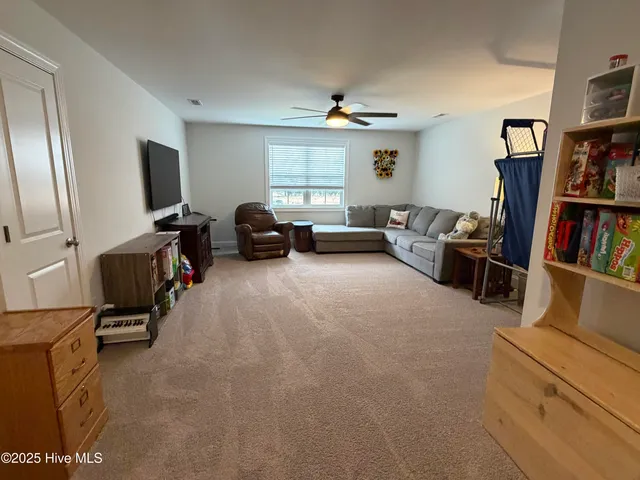 $379,800 | 3323 School Vw Drive, Farmville, NC 27828