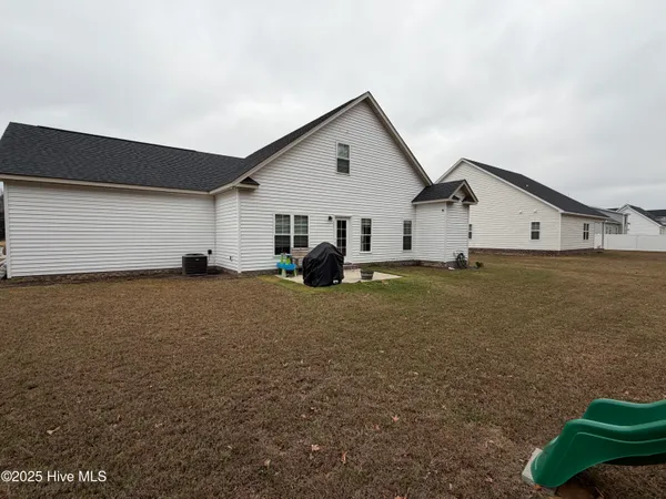 $364,900 | 3323 School Vw Drive, Farmville, NC 27828