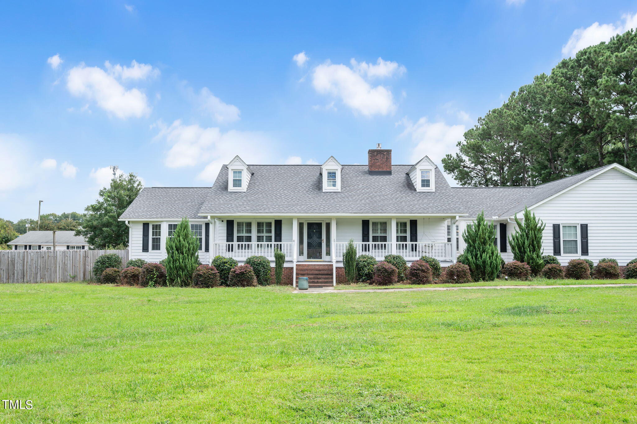 276 Jernigan Road Dunn, NC 28334 - Photo 2 of 54 276 Jernigan Road Dunn_JRKnowles_Photogr