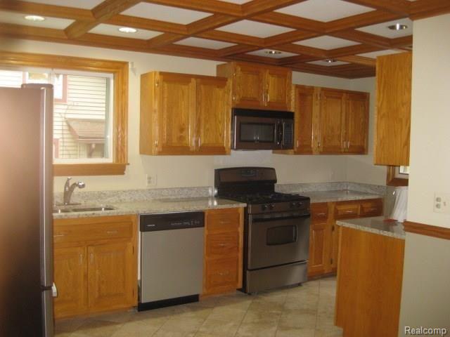 2861 Kenmore Road Berkley, MI 48072 - Photo 11 of 38 Gallery Image 11