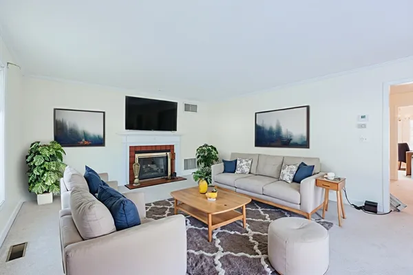 $669,900 | 17 Quisset Brook Road, Unit 17, Milton, MA 02186