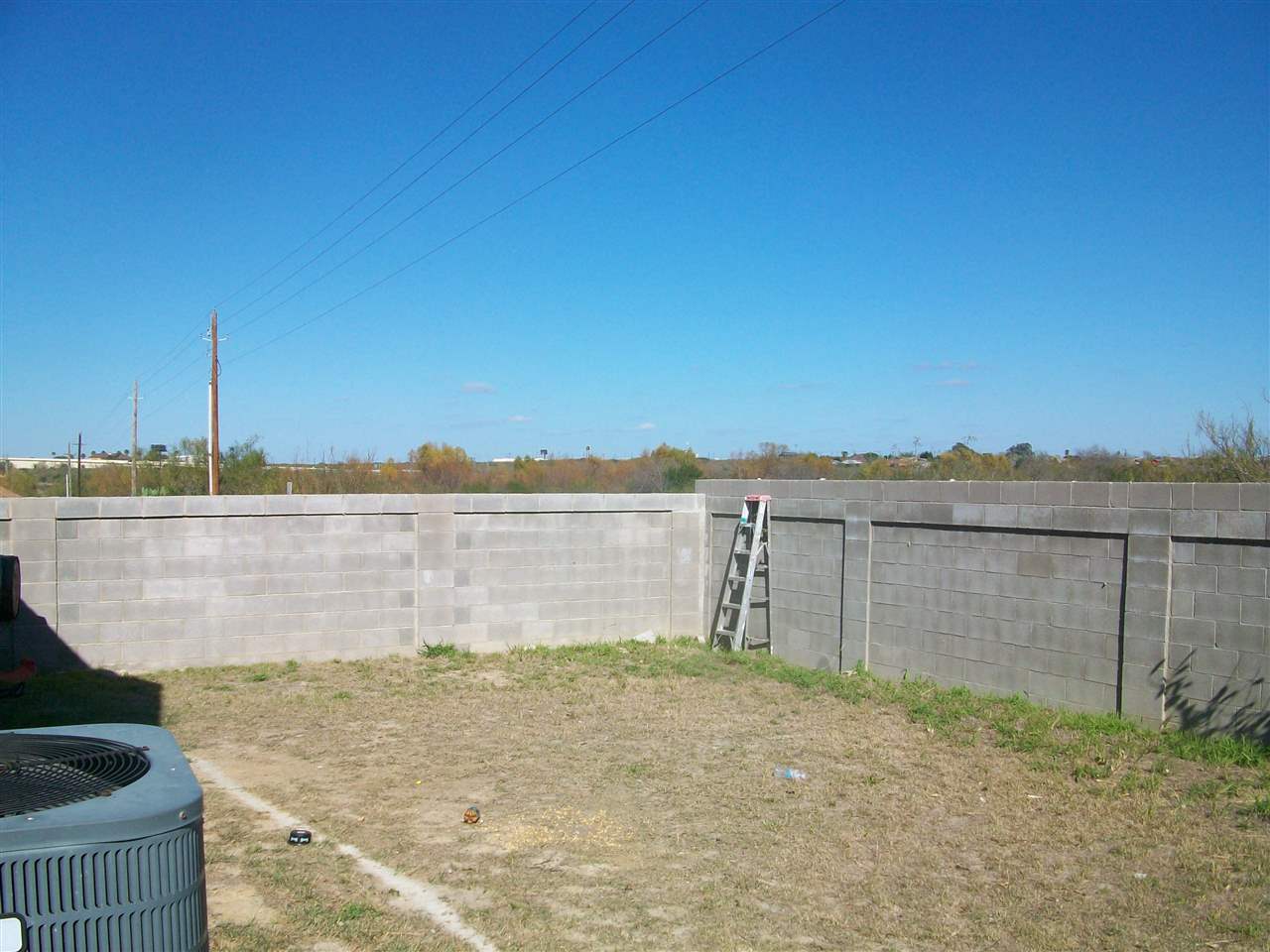 956 Witherspoon Loop Laredo, TX 78046 - Photo 5 of 5 Gallery Image 5