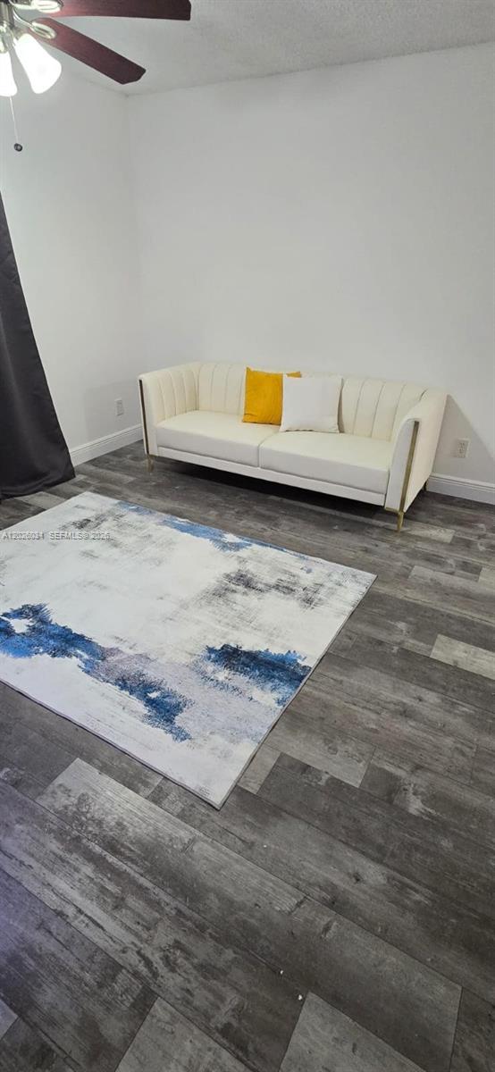 530 South Park Road, Unit 1711 Hollywood, FL 33021 - Photo 2 of 4 a view of a living room