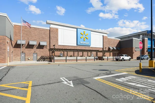 $1,700,000 | 530 North Nc 16 Business Highway, Unit 1 & 2, Denver, NC 28037