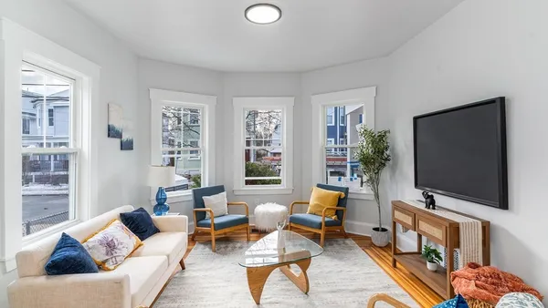 $900,000 | 35 Fairmont Street, Unit 3, Arlington, MA 02474