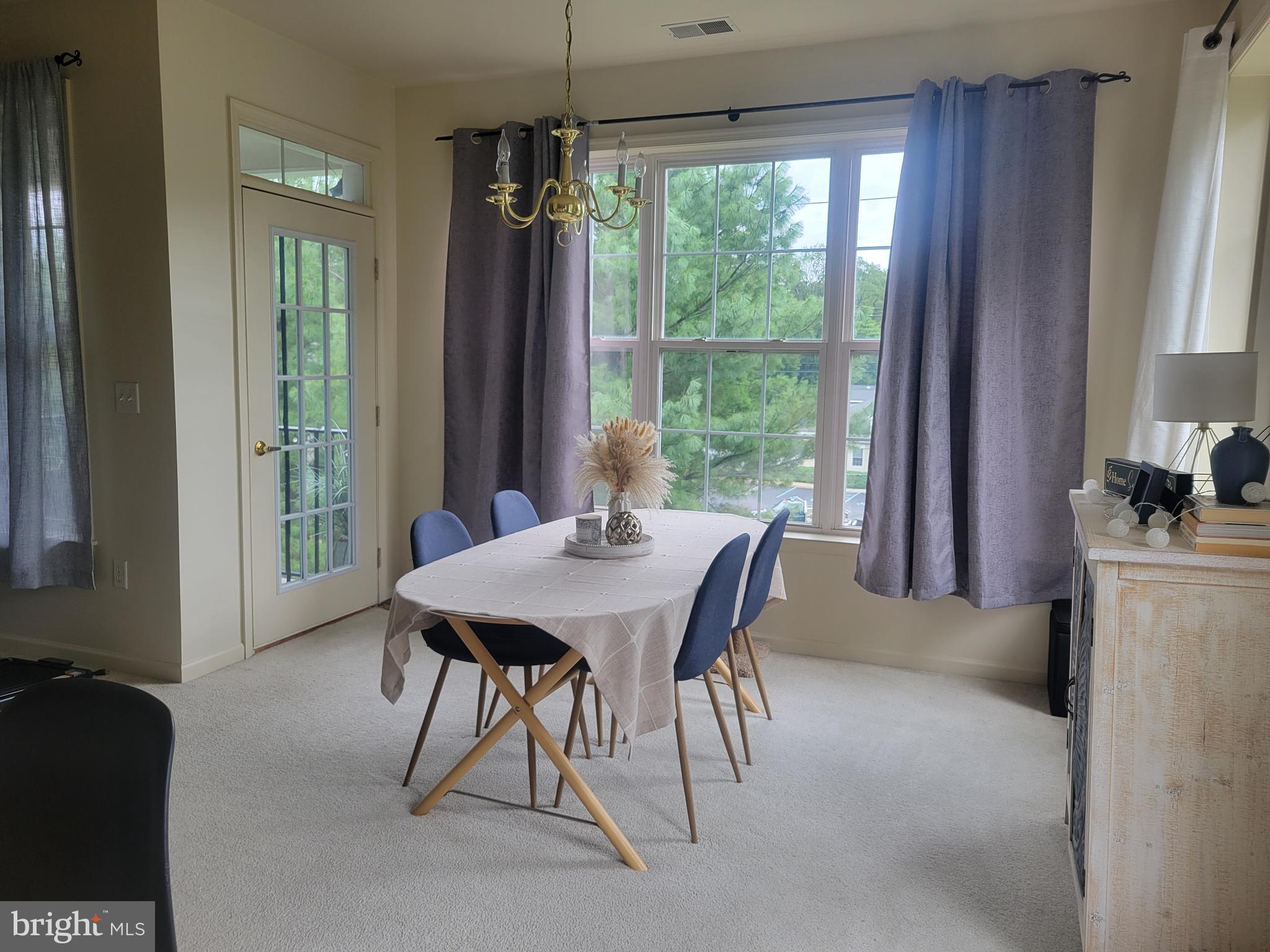 9 Kyle Way, Unit 1 Ewing, NJ 08628 - Photo 8 of 30 Dining room