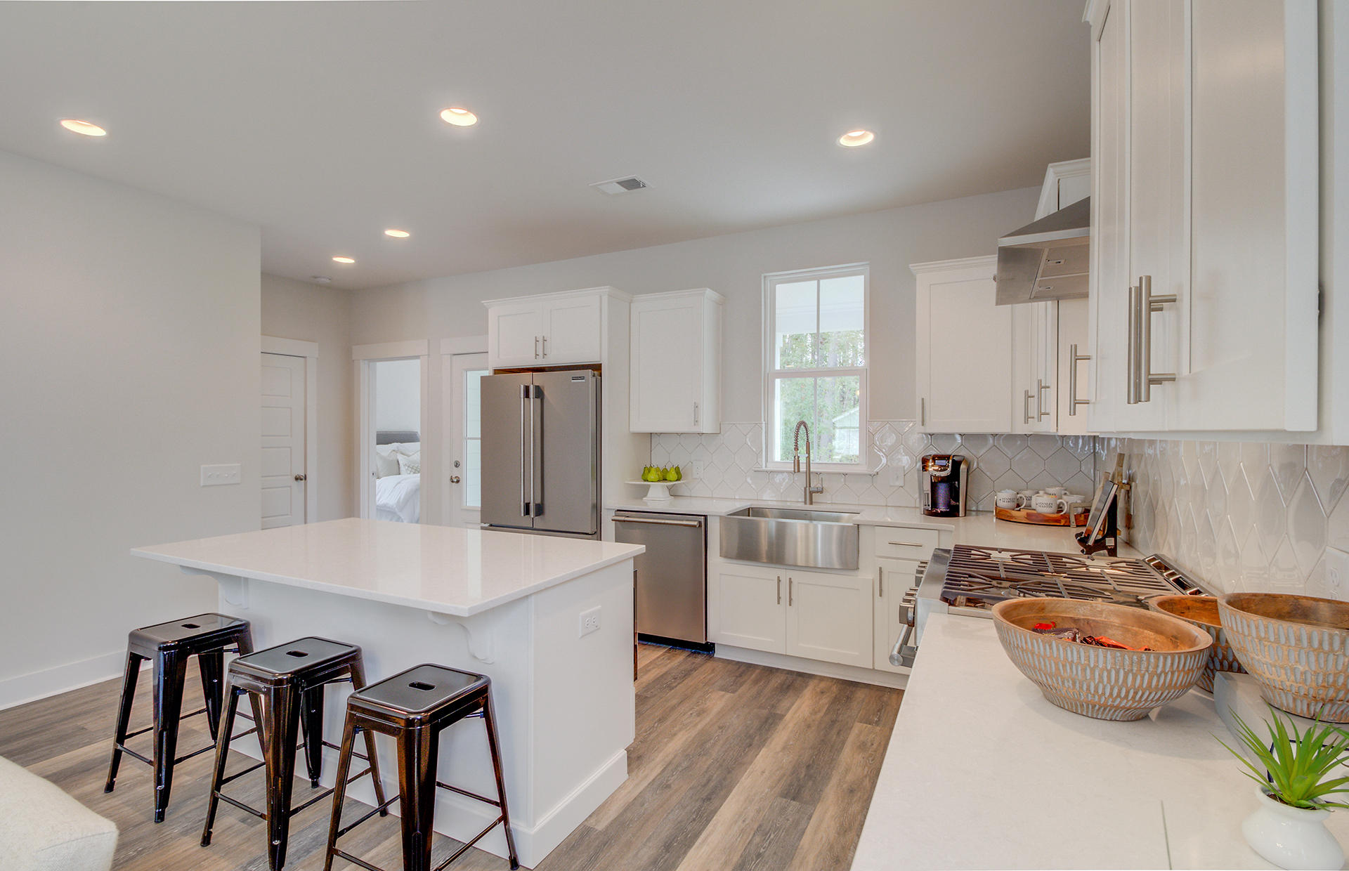 2010 Codorus Lane Hanahan, SC 29410 - Photo 8 of 26 12