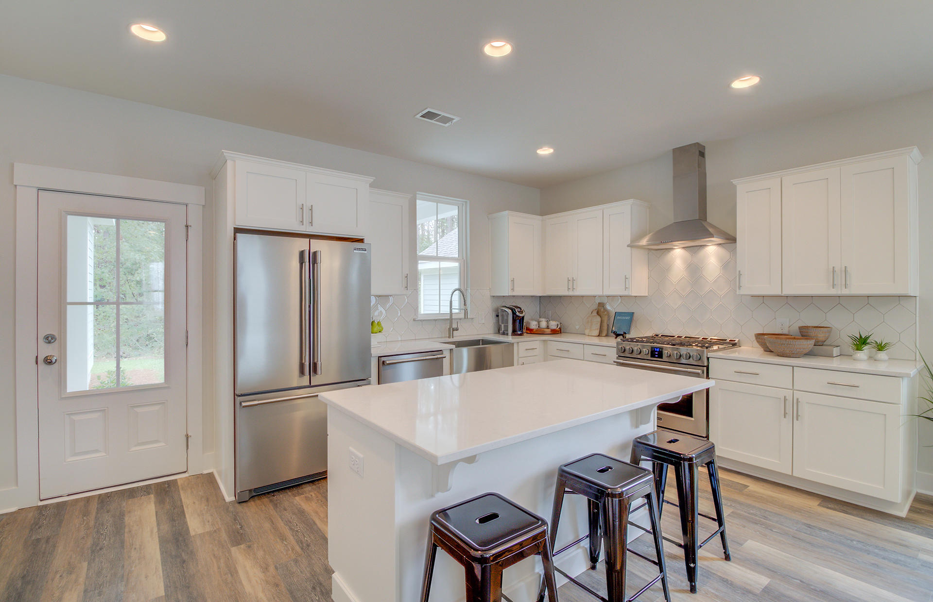 2010 Codorus Lane Hanahan, SC 29410 - Photo 9 of 26 13