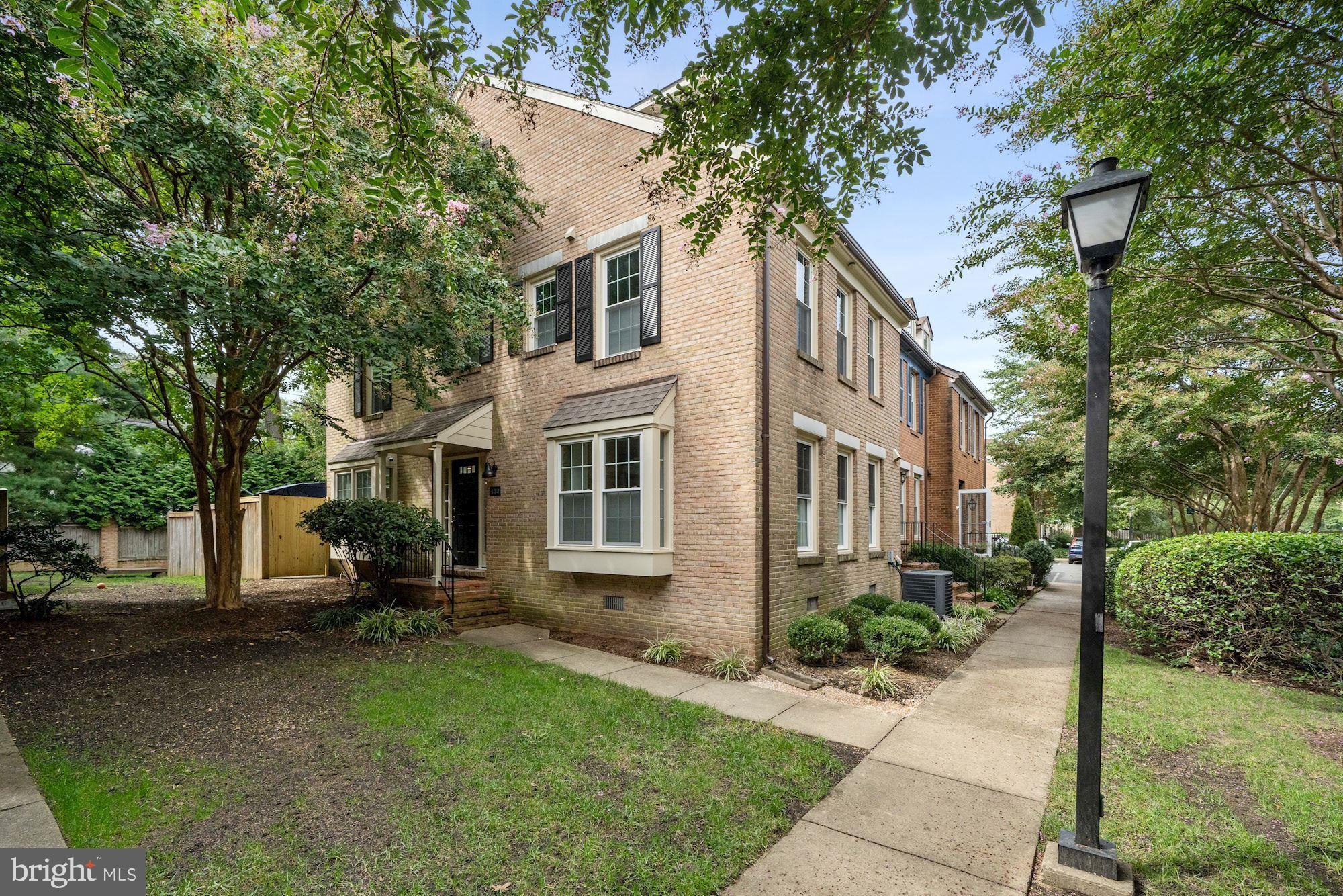 452 West Glebe Road Alexandria, VA 22305 - Photo 1 of 49