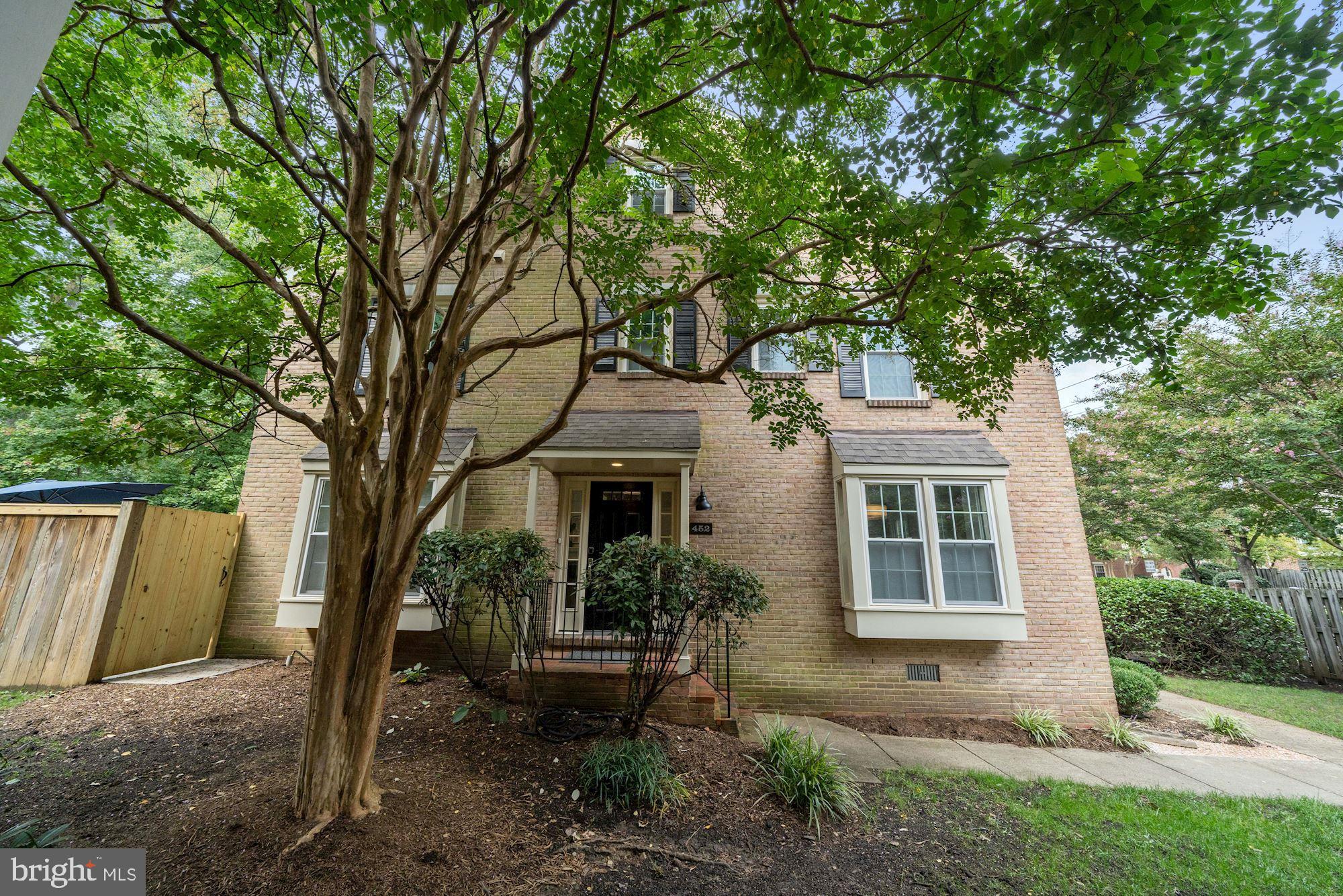 452 West Glebe Road Alexandria, VA 22305 - Photo 2 of 49