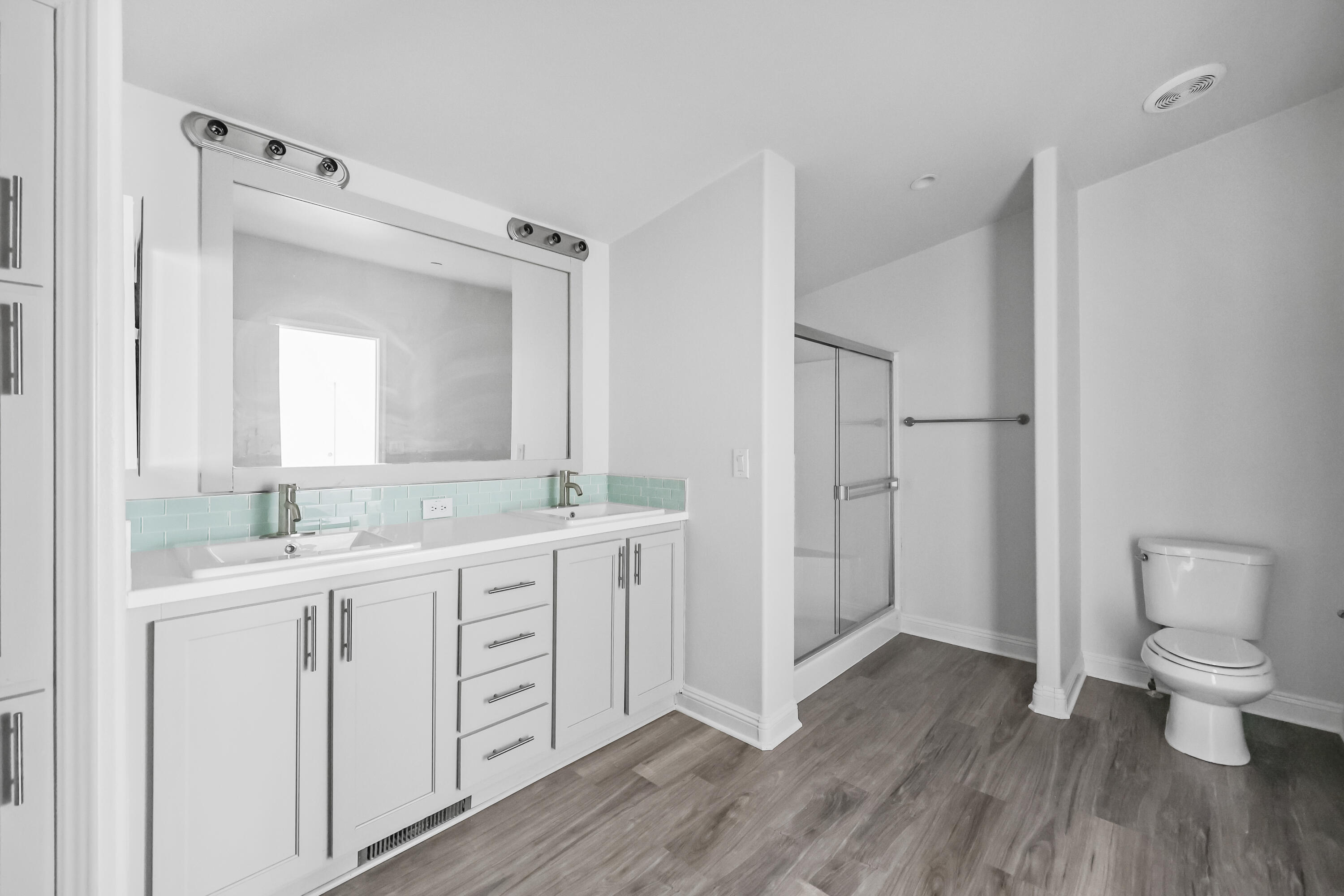 13446 Cholla Road Whitewater, CA 92282 - Photo 8 of 30 a bathroom with a double vanity sink and mirror