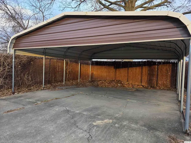 $115,000 | 1219 Lind Street, Quincy, IL 62301