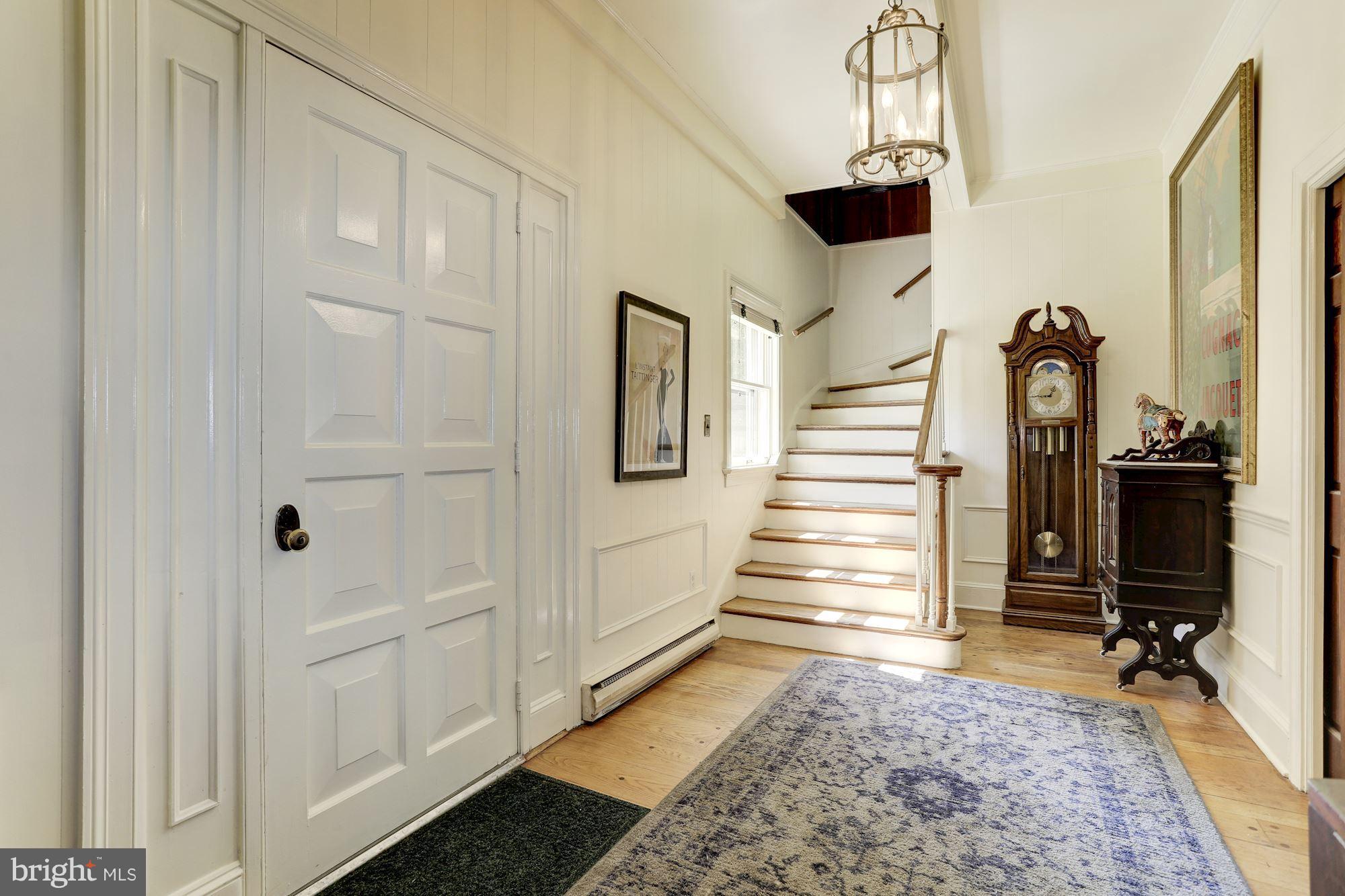 8863 Quailsar Road Easton, MD 21601 - Photo 7 of 30 Front entry hall