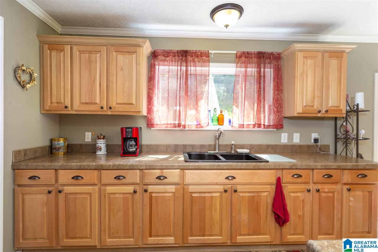 1574 White Plains Road Anniston, AL 36207 - Photo 8 of 48