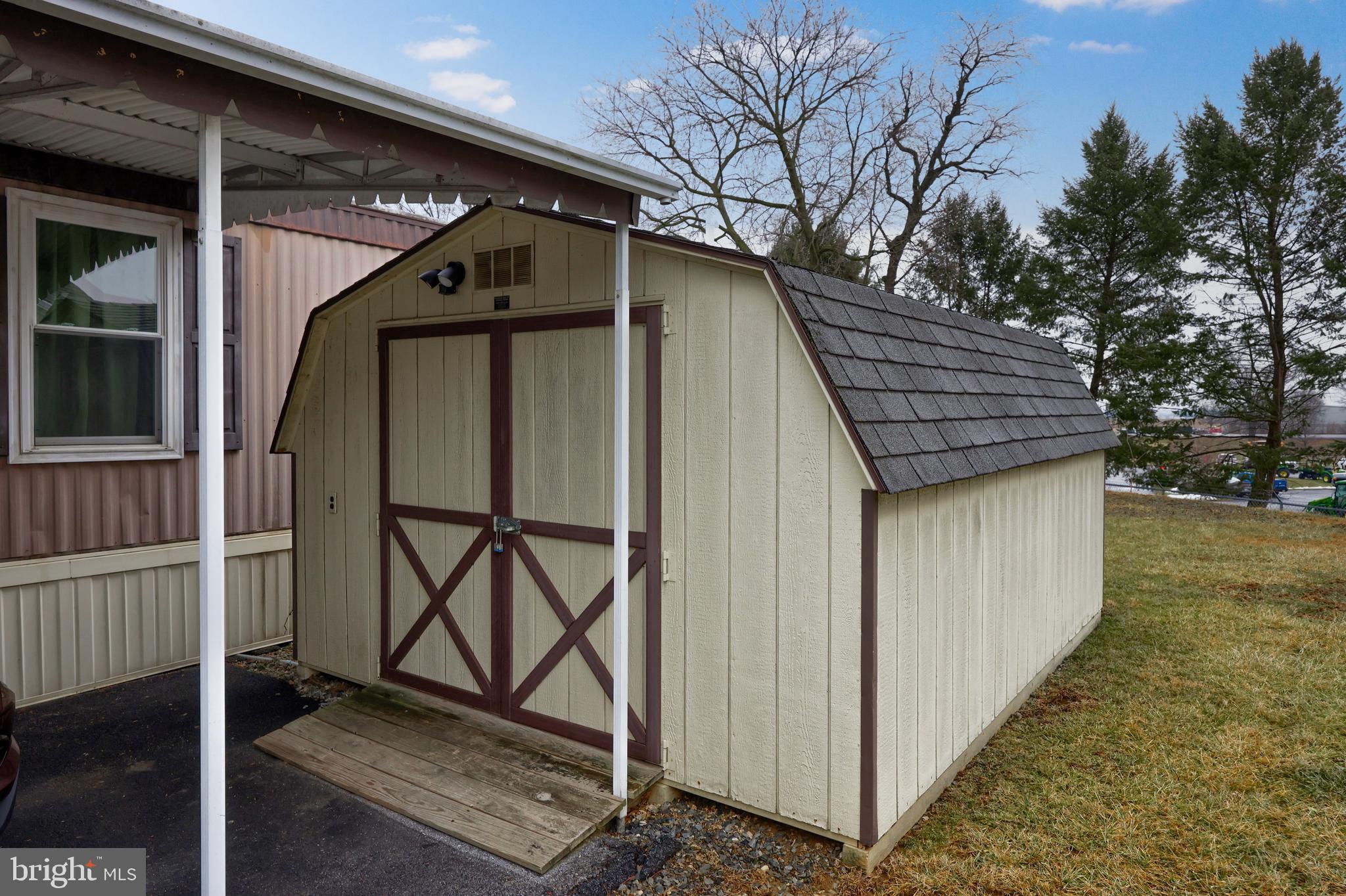 123 Ridgewood Manor Manheim, PA 17545 - Photo 25 of 25 a view of a house with backyard and deck