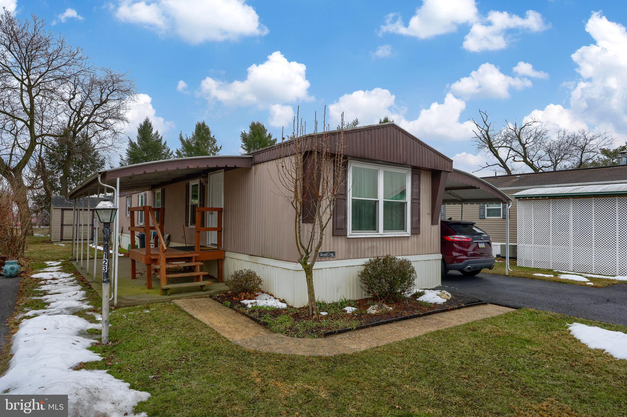 123 Ridgewood Manor Manheim, PA 17545 - Photo 3 of 25 a view of a house with backyard