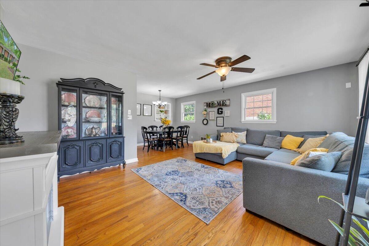 5309 Grandin Rd Extension Roanoke, VA 24018 - Photo 4 of 45 04-MIB00536